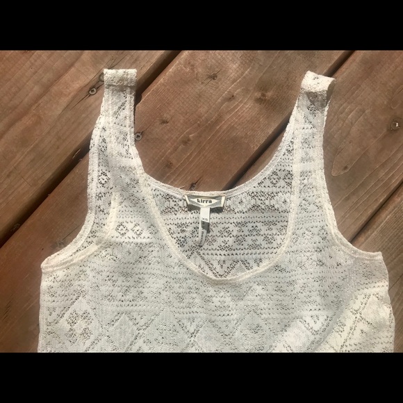 Sleeveless top - Picture 2 of 3